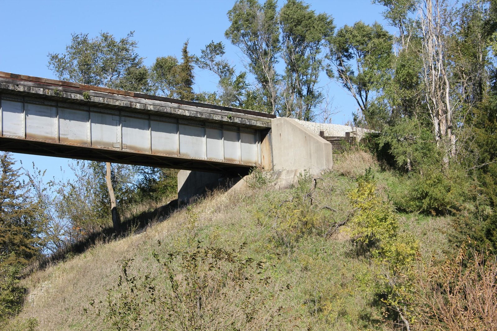 East abutment